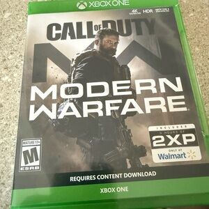 Call of Duty: Modern Warfare for Xbox One - Green Case